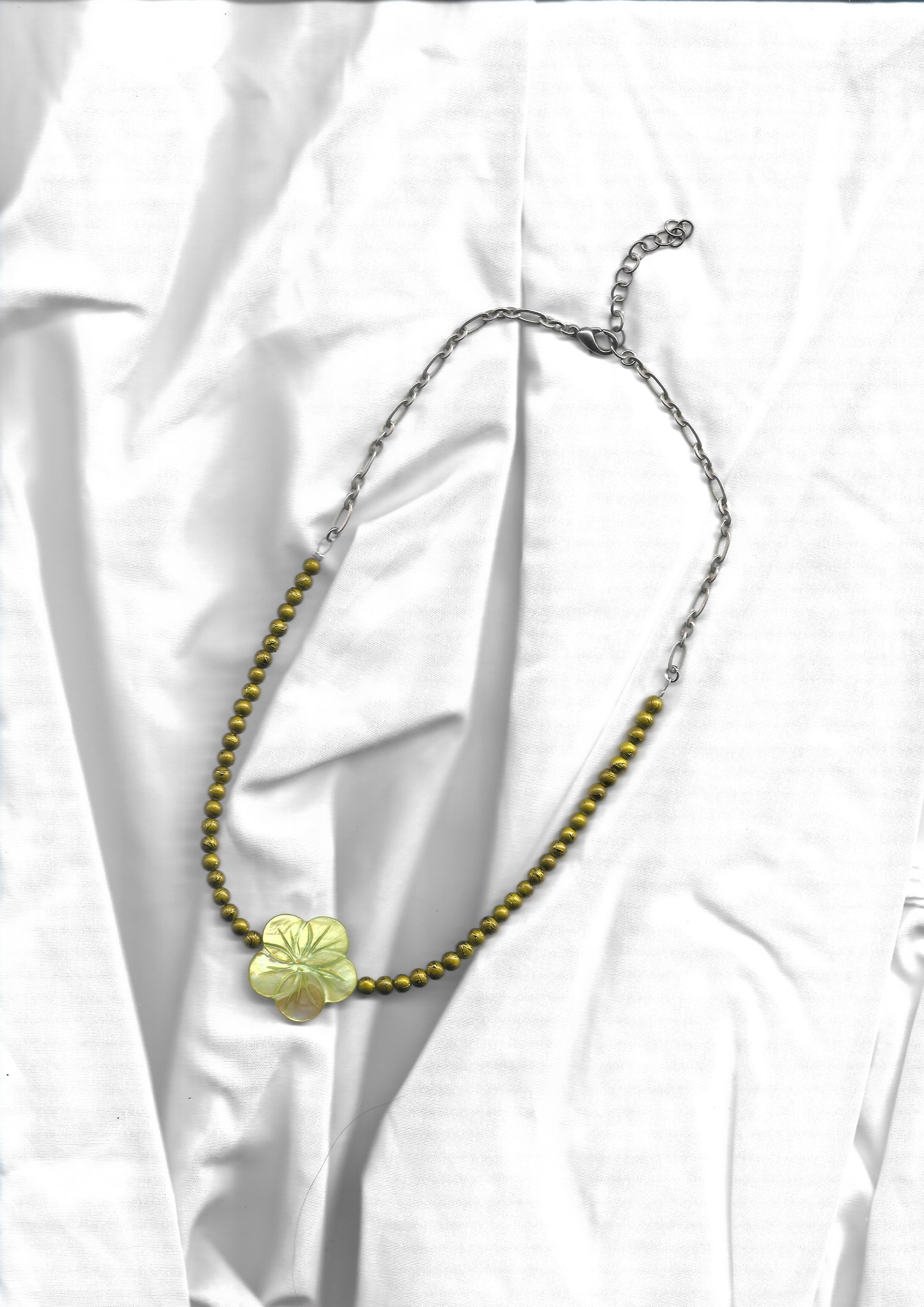Collier Hibiscus
