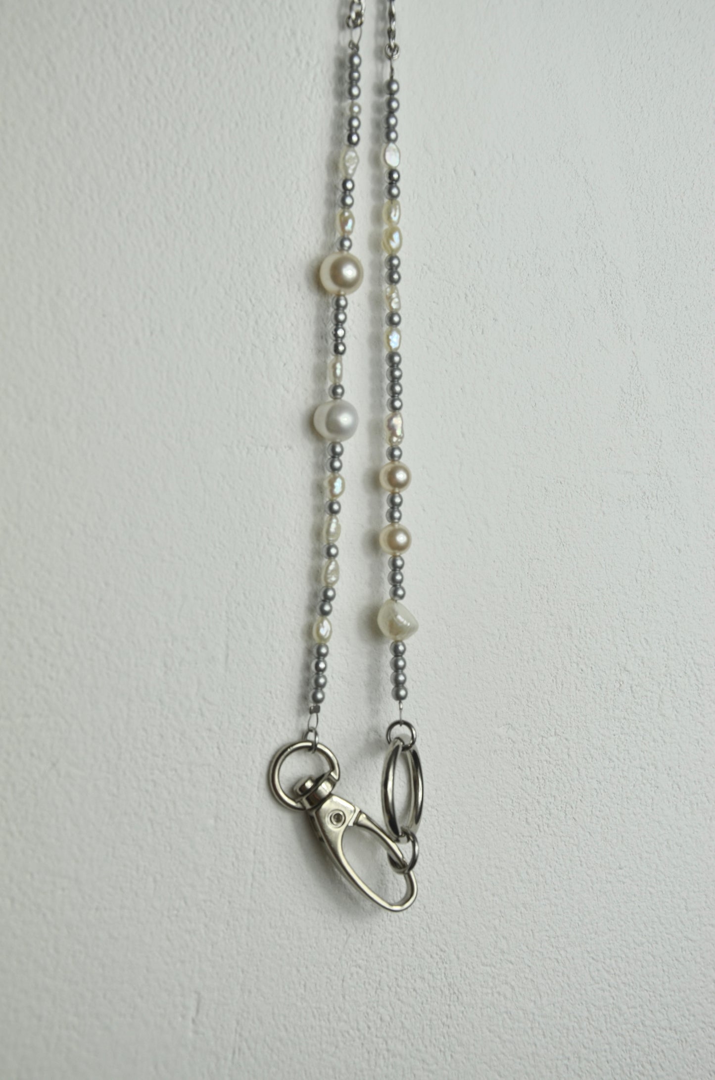 Collier Emmy argenté