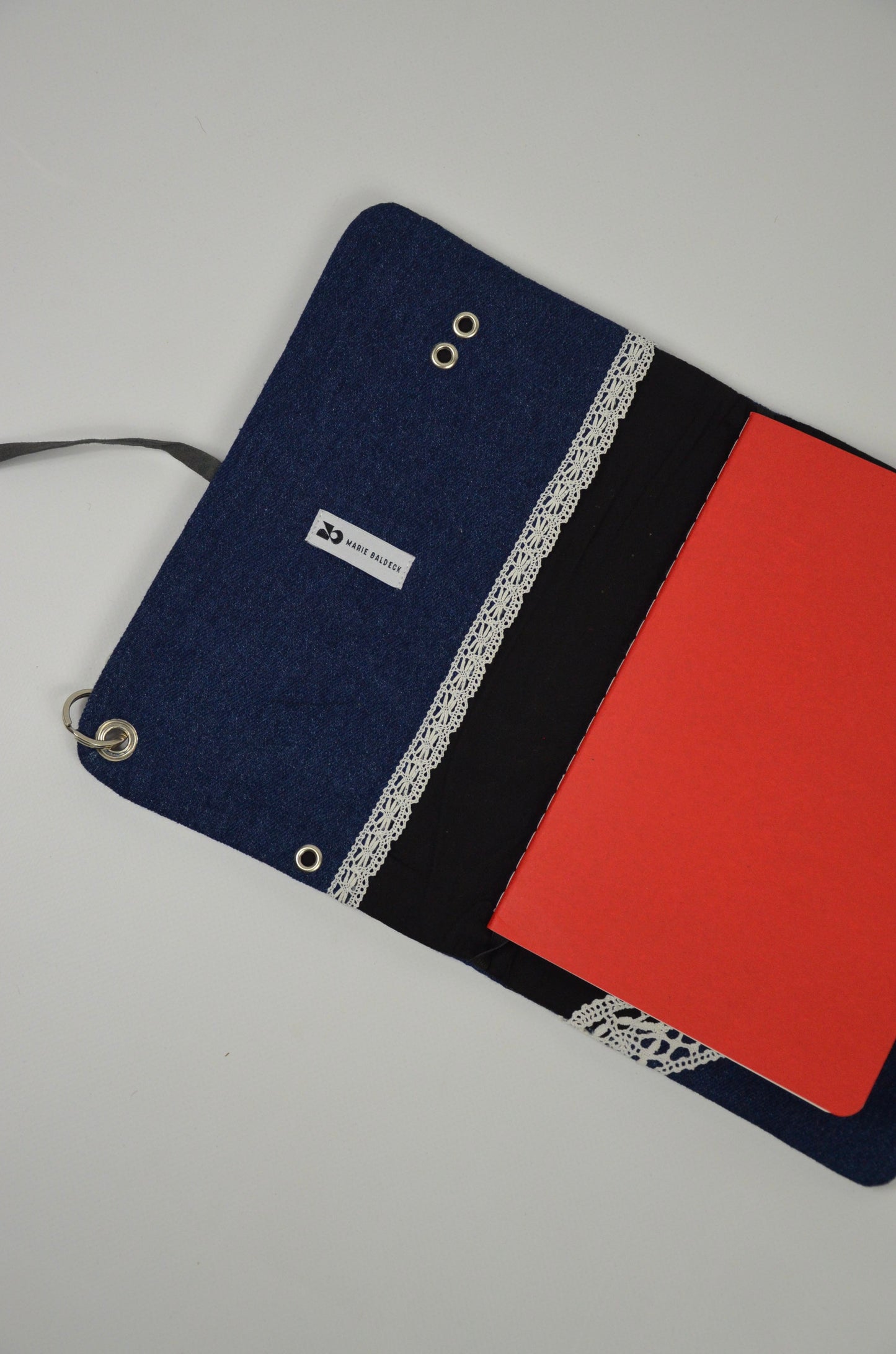 Protège carnet - Dentelle&Chrome