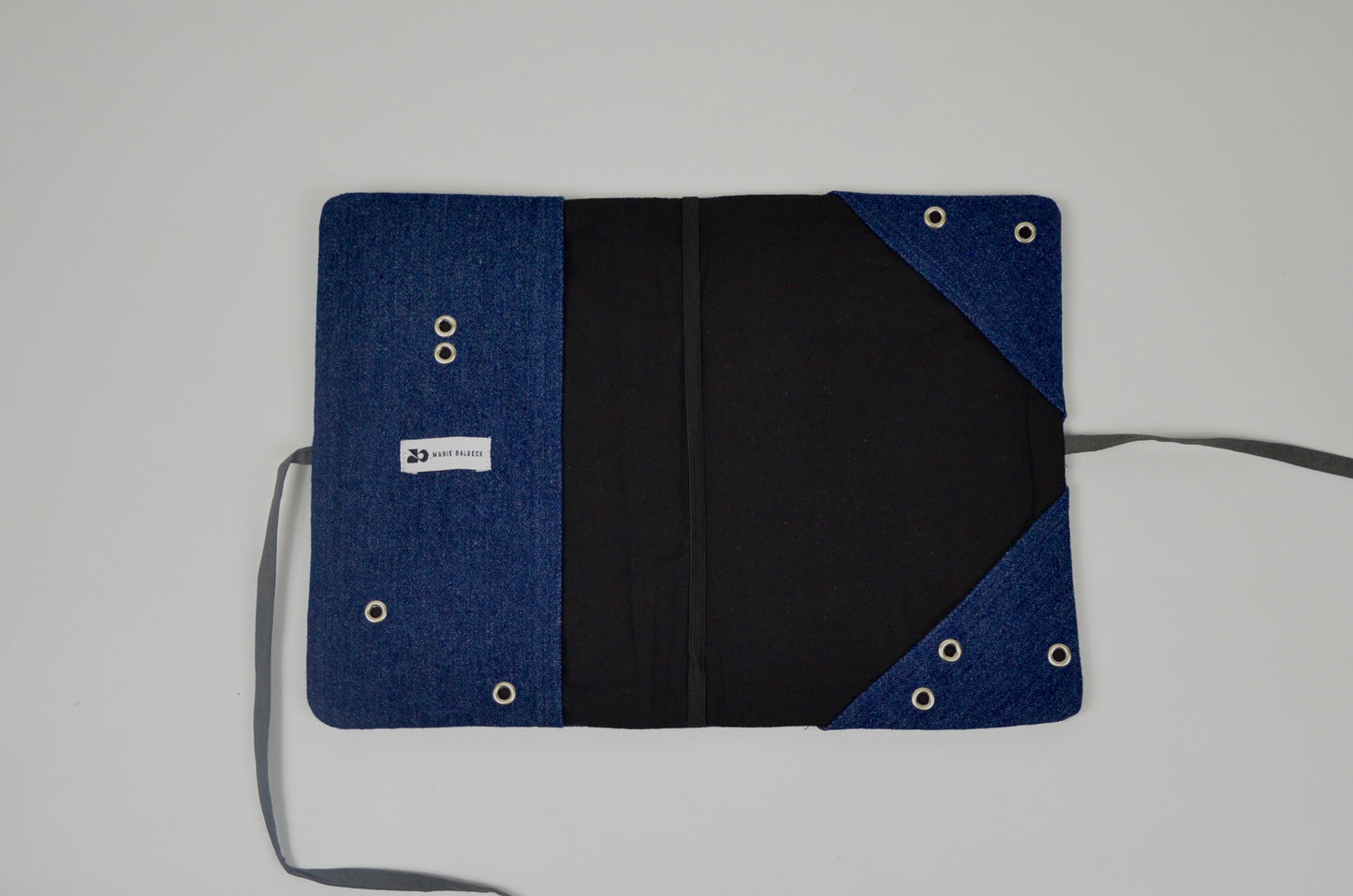 Protège carnet - Piercing