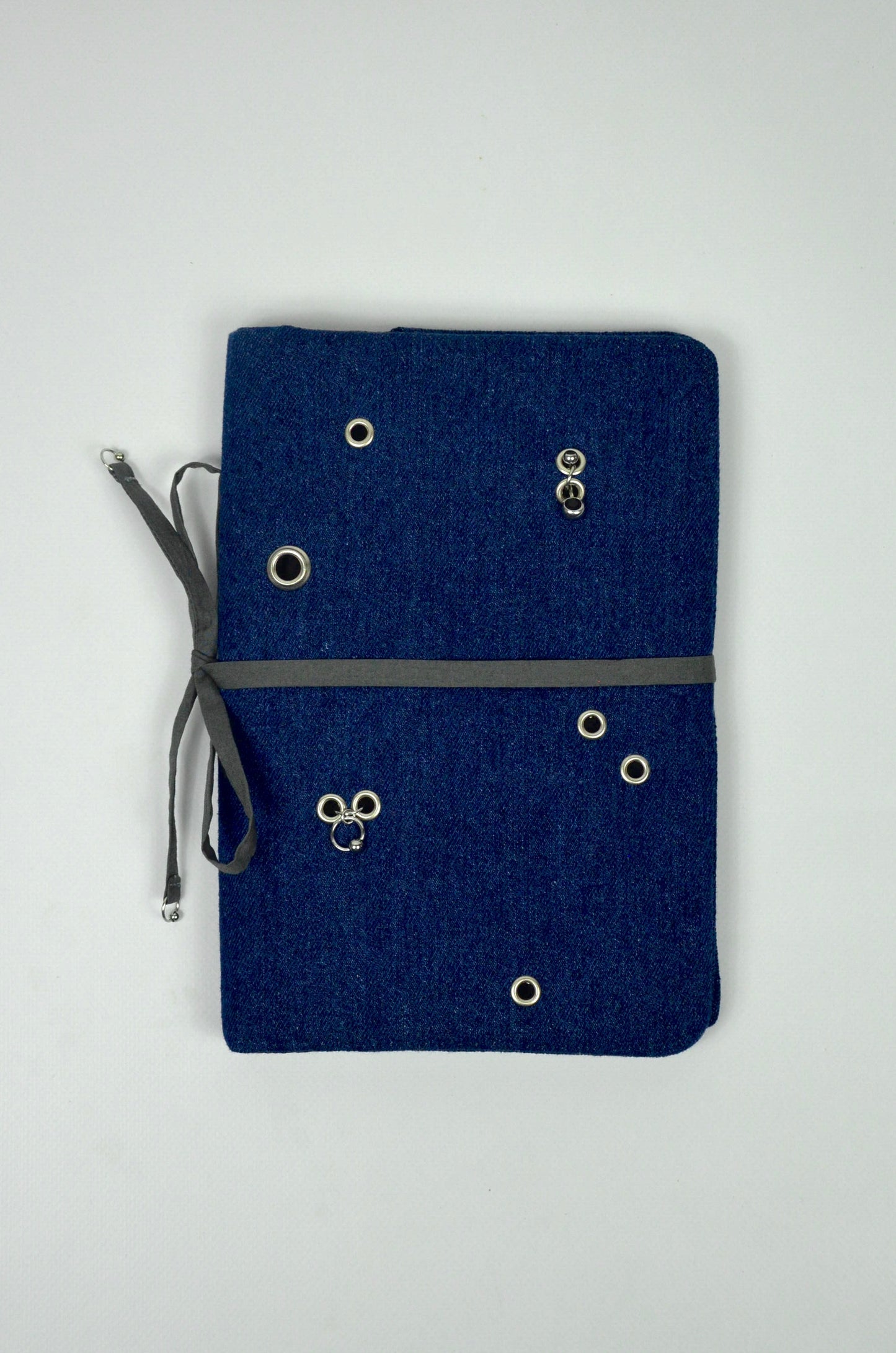 Protège carnet - Piercing