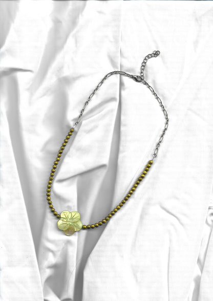 Collier Hibiscus