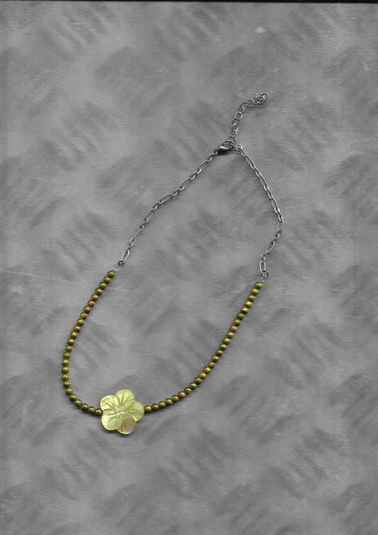 Collier Hibiscus