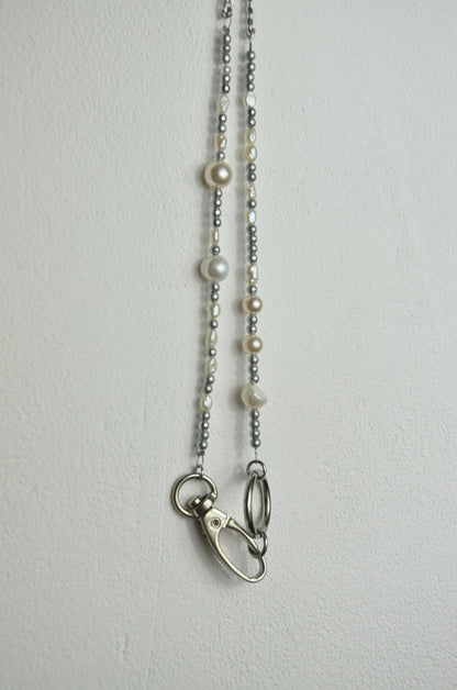 Collier Emmy argenté