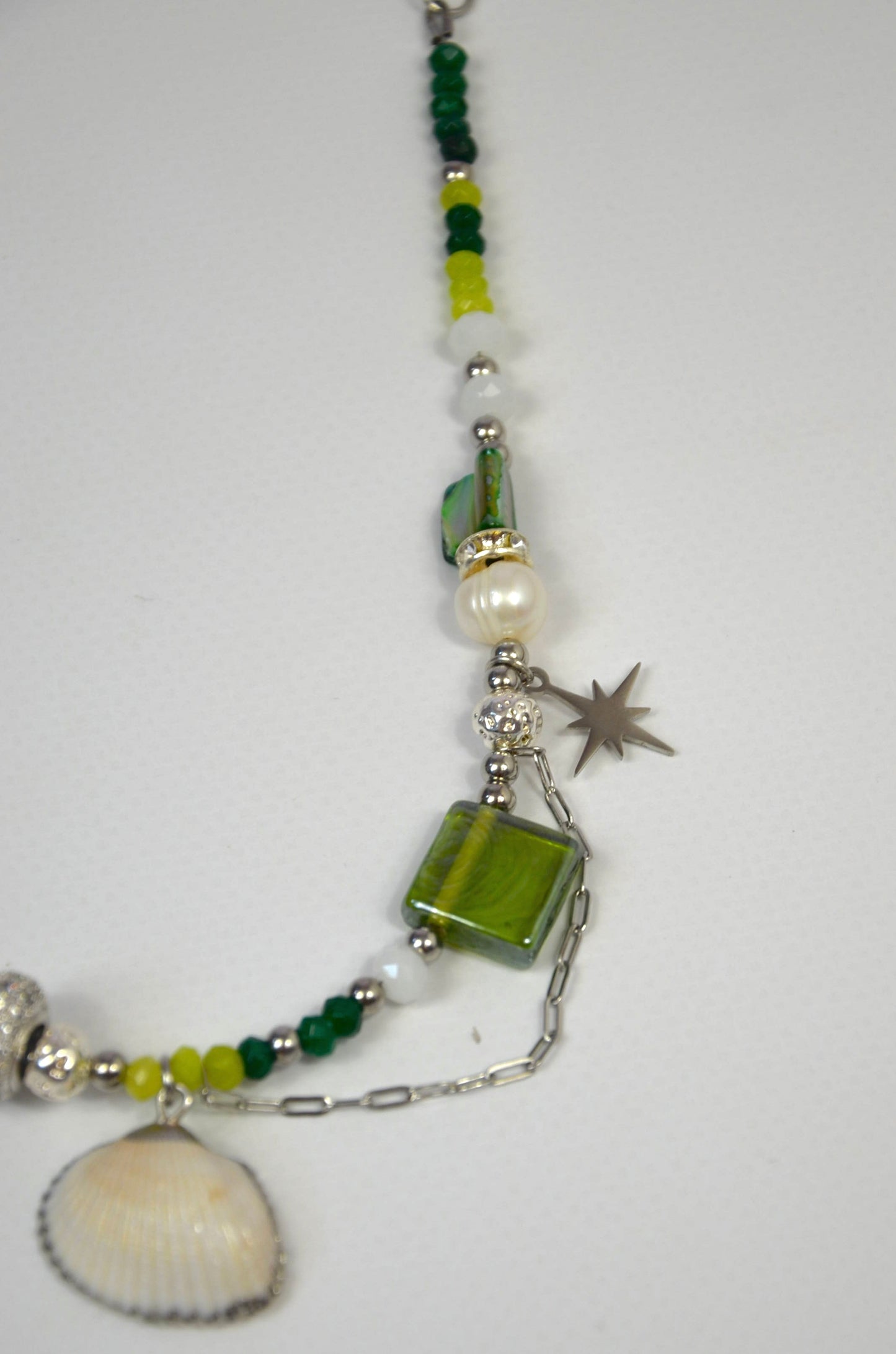 Collier Nori