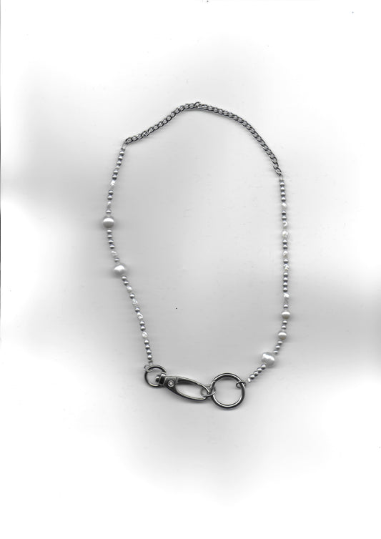 Collier Emmy argenté